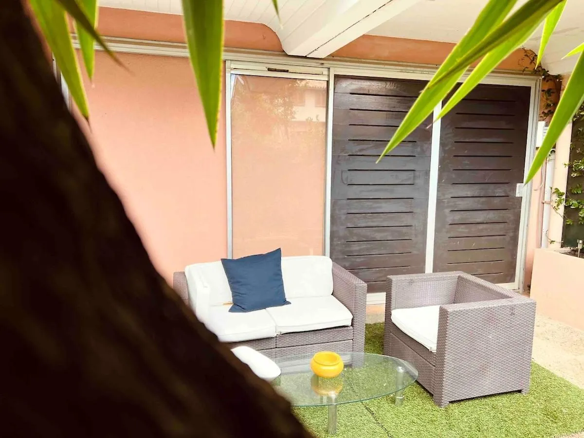 Petit Coin Boheme A Saint-Tropez & Jardin Prive Apartment