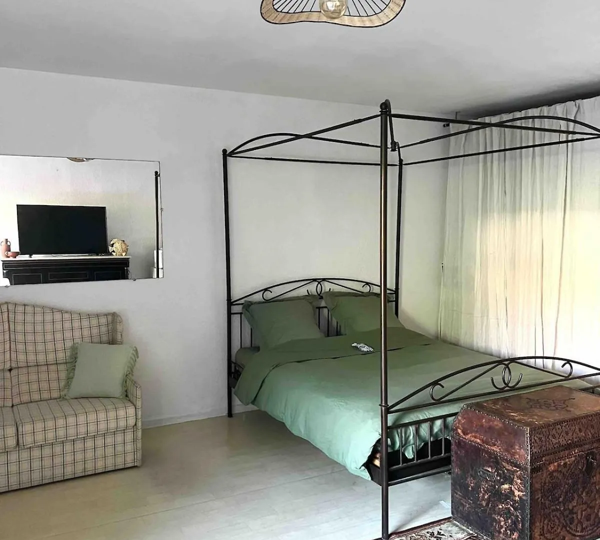 Petit Coin Boheme A Saint-Tropez & Jardin Prive Apartment France