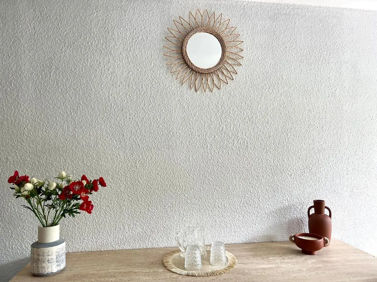 Petit Coin Boheme A Saint-Tropez & Jardin Prive Apartment